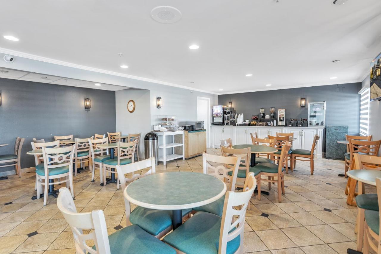 La Quinta Inn By Wyndham Cleveland Индипендънс Екстериор снимка