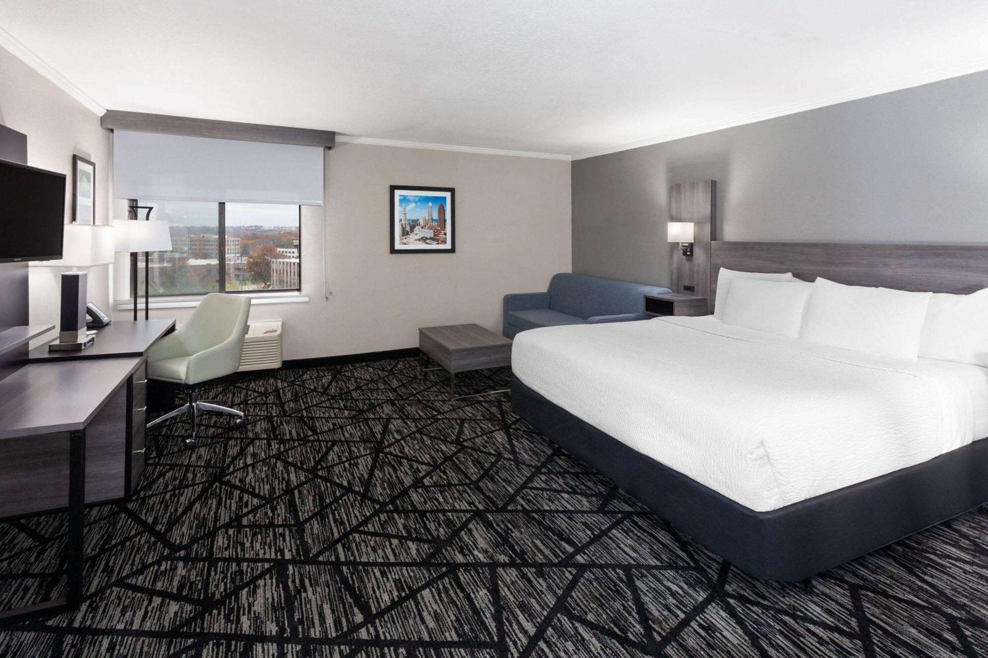 La Quinta Inn By Wyndham Cleveland Индипендънс Екстериор снимка